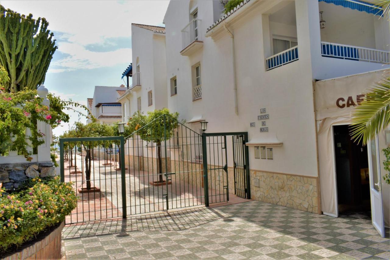 Edf. Fuentes A 2ºb Apartment Нерха Екстериор снимка